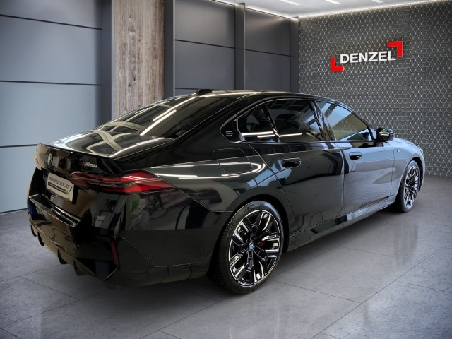 Bild 3: BMW i5 M60 xDrive Limousine G60