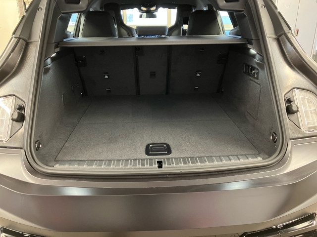 Bild 9: BMW PKW i-Serie iX xDrive60