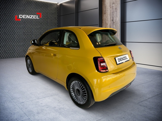 Bild 2: Fiat 500 Hybrid Hatchback