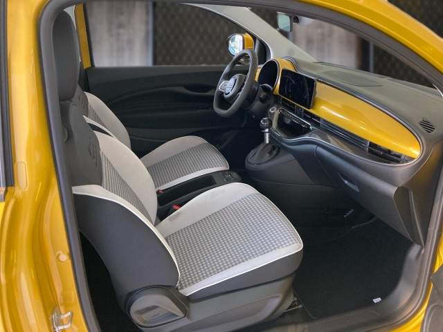 Bild 4: Fiat 500 Hybrid Hatchback