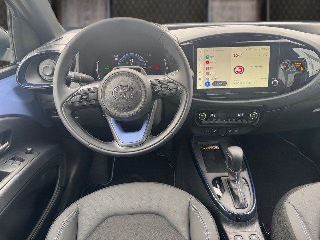 Bild 6: Toyota AYGO X 1,5 l Lounge CVT