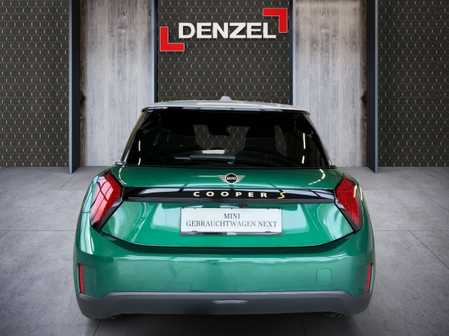 Bild 10: Mini Cooper SE J01