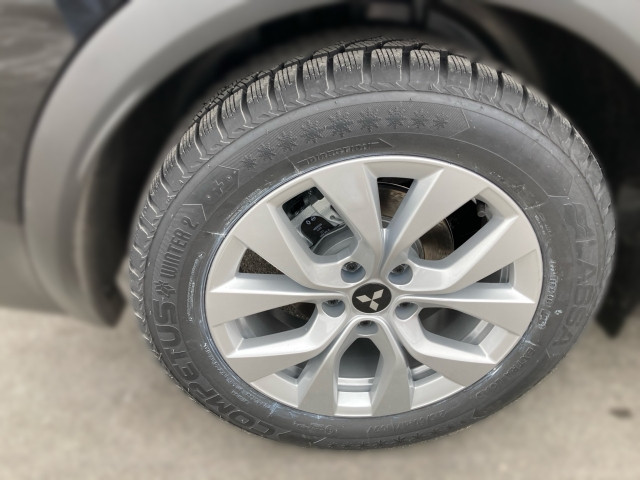 Bild 4: Mitsubishi Grandis 1,3 Petrol Intense S+C+T 26