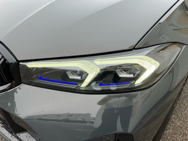 Bild 3: BMW 330e xDrive Touring G51