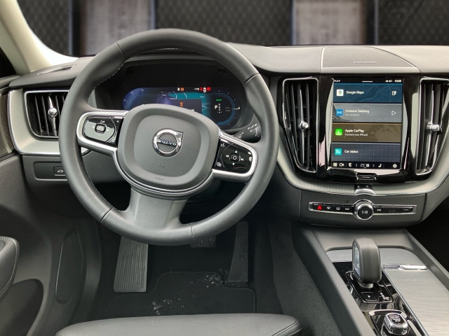 Bild 6: VOLVO PKW XC60 Plus, T6 Plug-in Hybrid, Elektrisch/Benzin, Dark