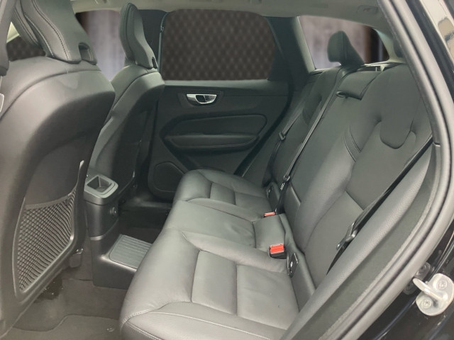 Bild 8: VOLVO PKW XC60 Plus, T6 Plug-in Hybrid, Elektrisch/Benzin, Dark