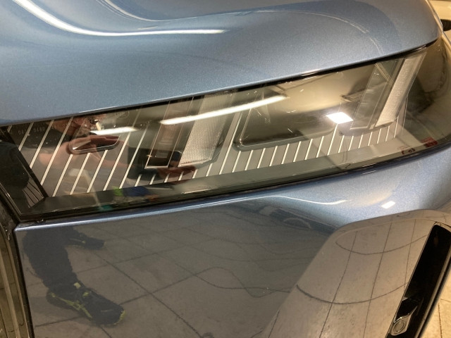 Bild 7: BMW PKW i-Serie iX xDrive45