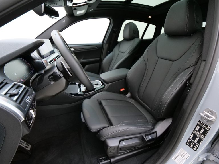 Bild 13: BMW X4 xDrive 20i Aut.