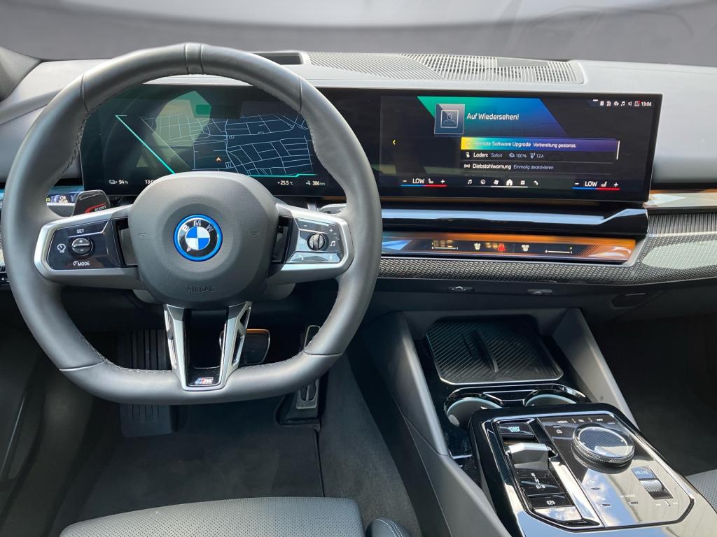 Bild 8: BMW i5 xDrive40 Touring