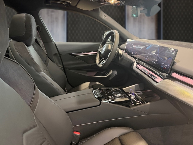 Bild 5: BMW 530e xDrive Touring G61 XB1