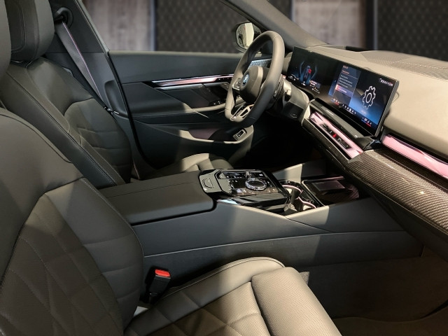 Bild 5: BMW 550e xDrive Touring