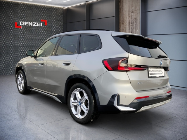 Bild 2: BMW iX1 xDrive30 U11