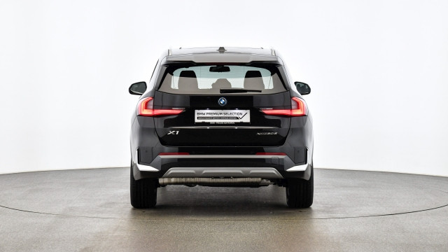 Bild 10: BMW X1 xDrive30e U11 XB2