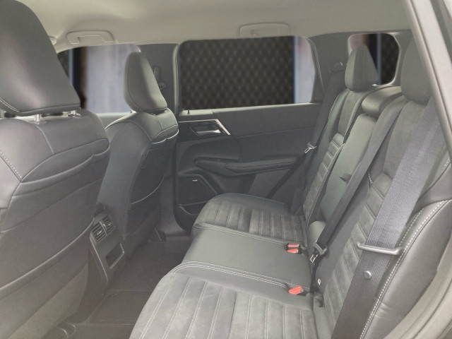 Bild 8: Mitsubishi Outlander PHEV 2,4 4WD Intense AT 25