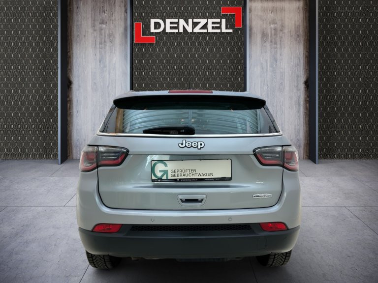 Bild 10: Jeep Compass 1,6 KultiJet