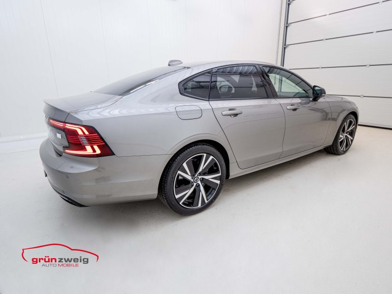 Bild 3: VOLVO PKW S90 T8 AWD Recharge PHEV R-Design