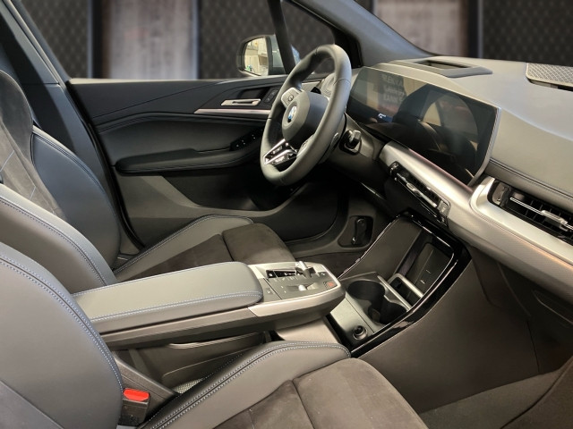 Bild 5: BMW 220d Active Tourer U06