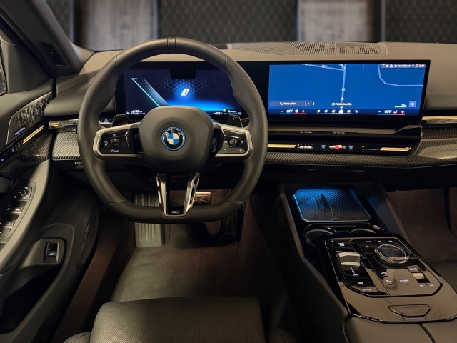 Bild 6: BMW 530e xDrive Touring G61 XB1