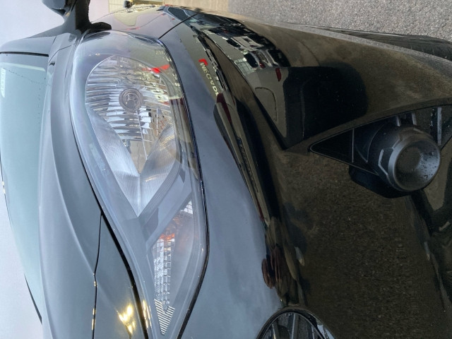 Bild 11: Hyundai i10 4-Sitzer Jubile 1.0