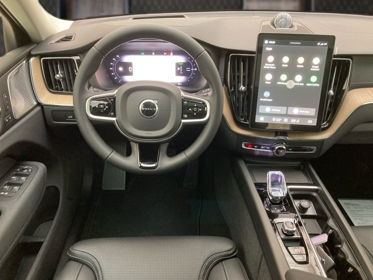Bild 6: VOLVO PKW XC60 Ultra, T6 AWD Plug-in Hybrid, Elektrisch/Benzin, Bright