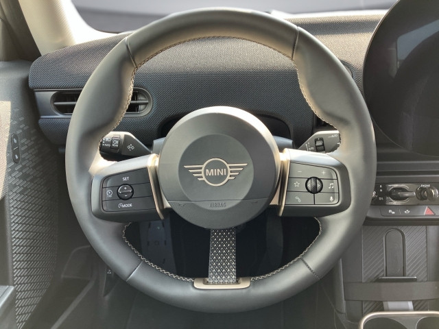 Bild 9: Mini Cooper C F66 B38