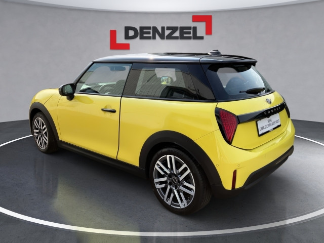 Bild 2: Mini Cooper C F66 B38
