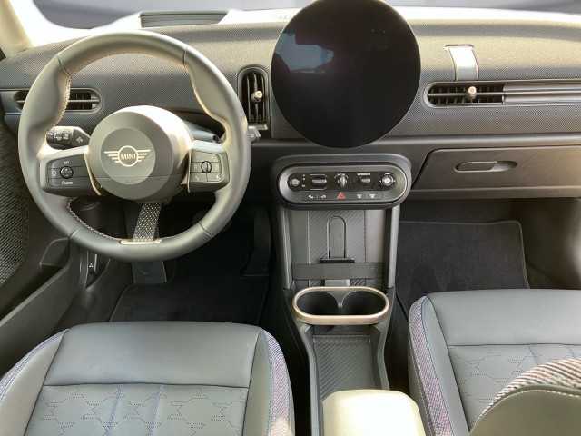 Bild 8: Mini Cooper C F66 B38