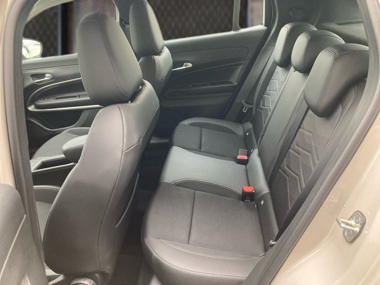 Bild 8: Jeep Avenger 1.2 e-Hybrid Altitude e-DCT6