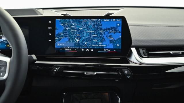 Bild 13: BMW iX2 eDrive20 U10 HB0