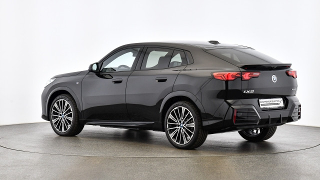 Bild 5: BMW iX2 eDrive20 U10 HB0