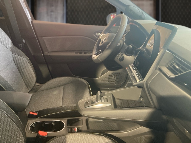 Bild 4: Mitsubishi Grandis 1,8 HEV Intense S+C+T 26