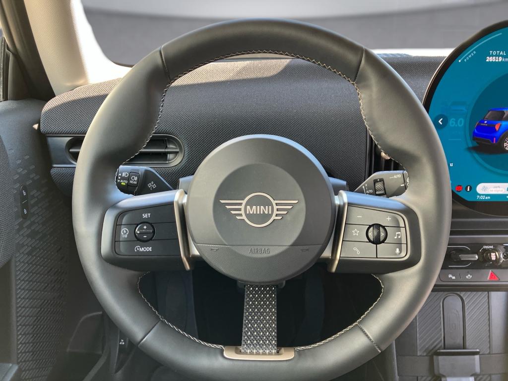 Bild 9: Mini Cooper C F66 B38