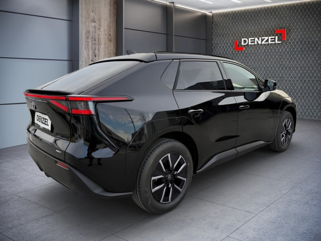 Bild 3: Toyota BZ4X 4WD Active Drive 516KM WLTP Reichweite