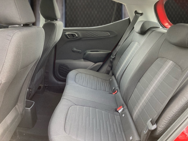 Bild 8: Hyundai i10 4-Sitzer Jubile 1.0