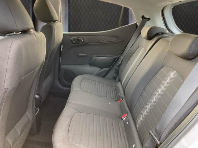 Bild 8: Hyundai i10 4-Sitzer Jubile 1.0