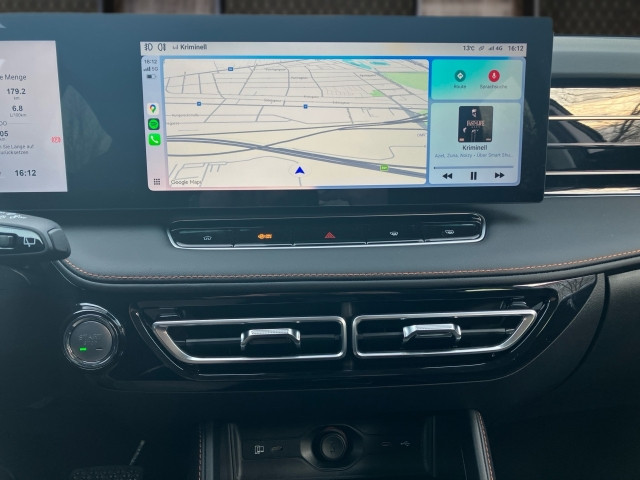 Bild 12: MG HS HEV Luxury Lenkradhzg. 25.5