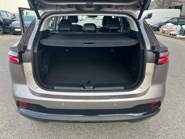 Bild 1: MG HS HEV Luxury Lenkradhzg. 25.5