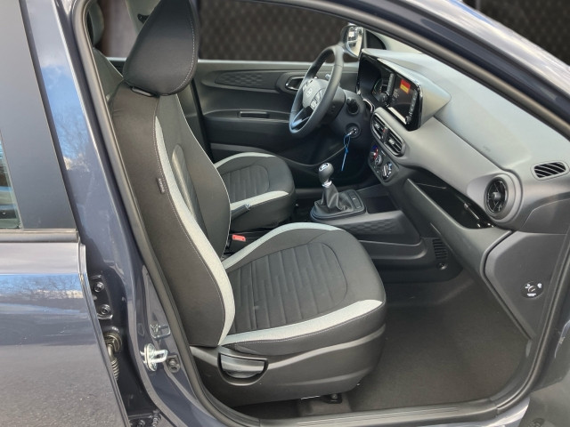 Bild 8: Hyundai i10 4-Sitzer Jubile 1.0