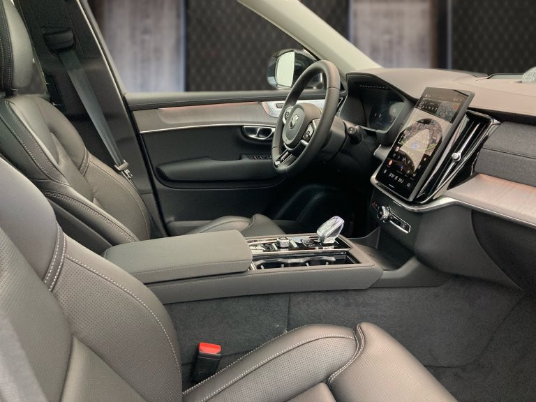 Bild 5: VOLVO PKW XC90 Plus, T8 AWD Plug-in Hybrid,Dark,7 Sitze