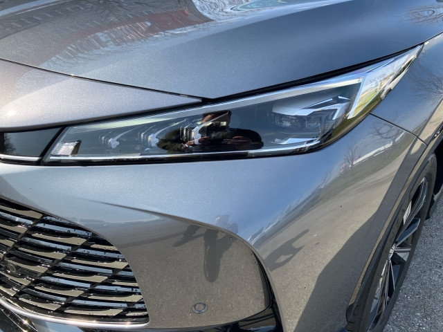 Bild 12: MG HS HEV Luxury Lenkradhzg. 25.5