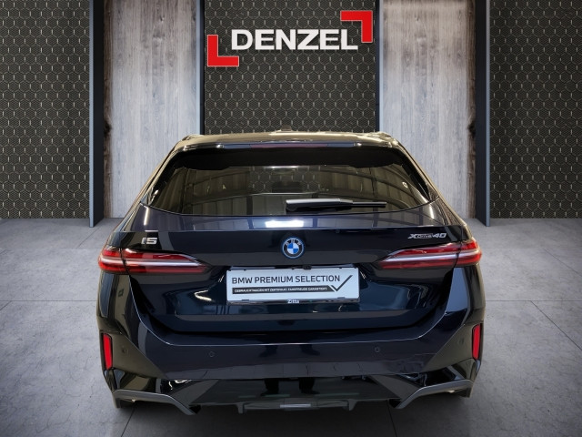 Bild 10: BMW i5 xDrive40 Touring