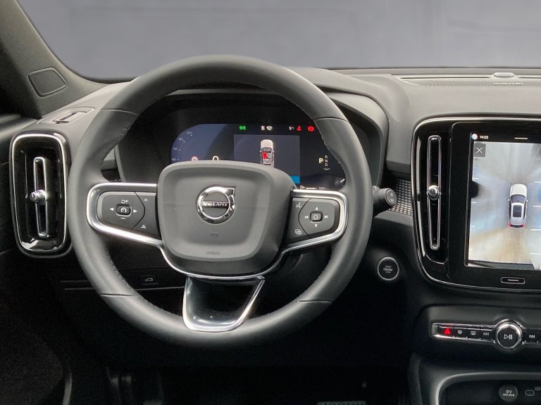 Bild 9: VOLVO PKW XC40 Plus, B3 Mild Hybrid, Benzin, Dark