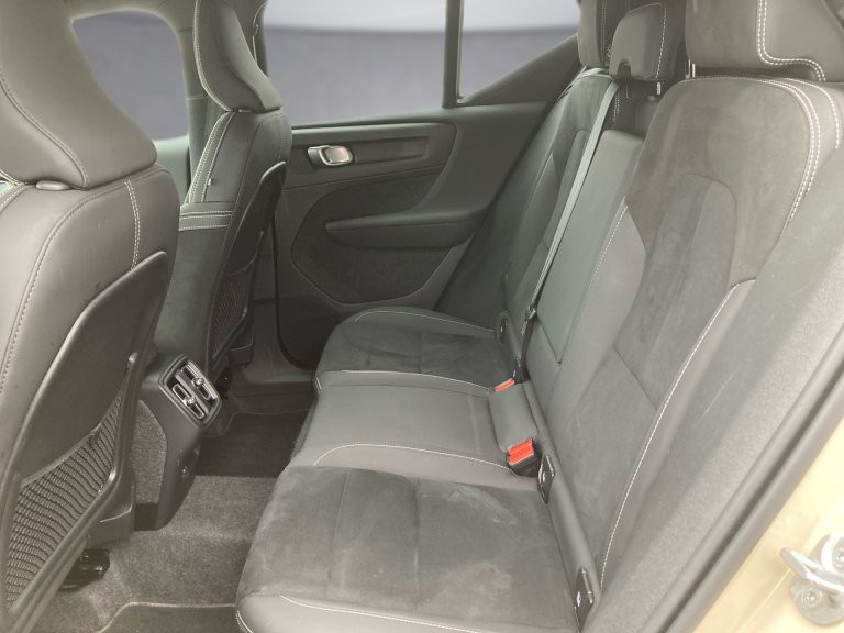 Bild 11: VOLVO PKW XC40 Plus, B3 Mild Hybrid, Benzin, Dark