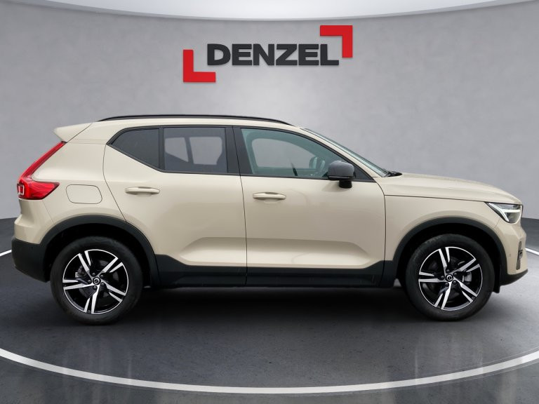 Bild 4: VOLVO PKW XC40 Plus, B3 Mild Hybrid, Benzin, Dark