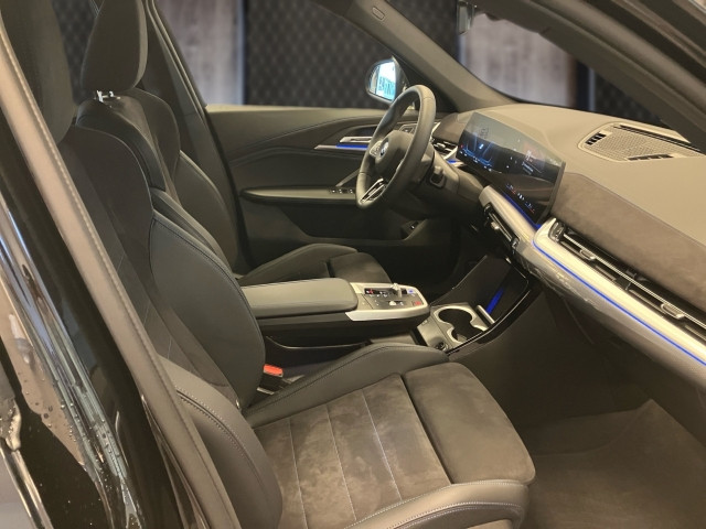 Bild 12: BMW iX1 eDrive20 U11 HB0