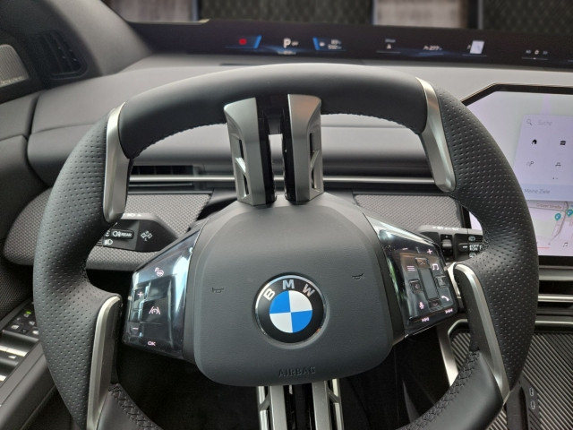 Bild 9: BMW iX3 50 xDrive