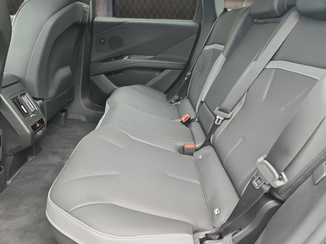 Bild 11: BMW iX3 50 xDrive