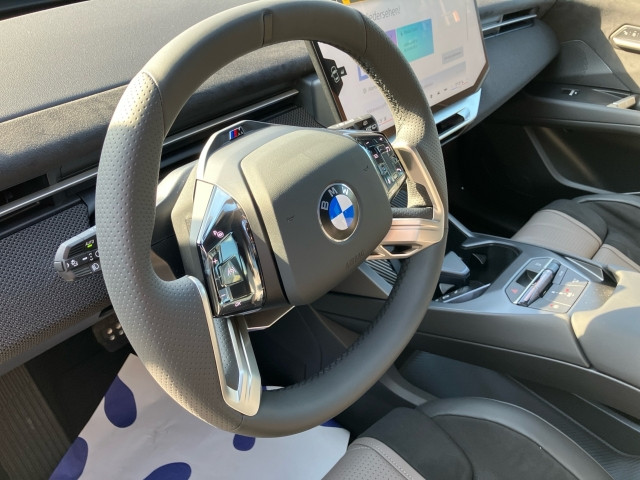 Bild 13: BMW iX3 50 xDrive