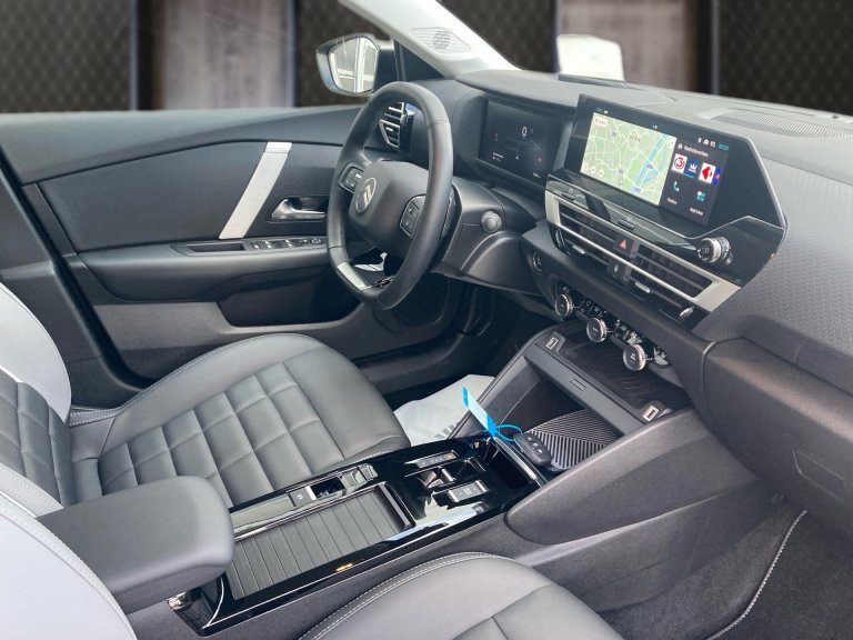 Bild 5: Citroen C4 130 S&S EAT8 Max