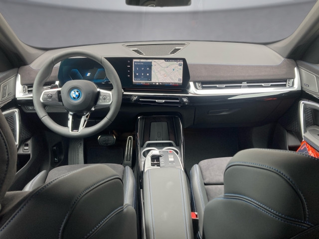 Bild 8: BMW iX1 eDrive20 U11